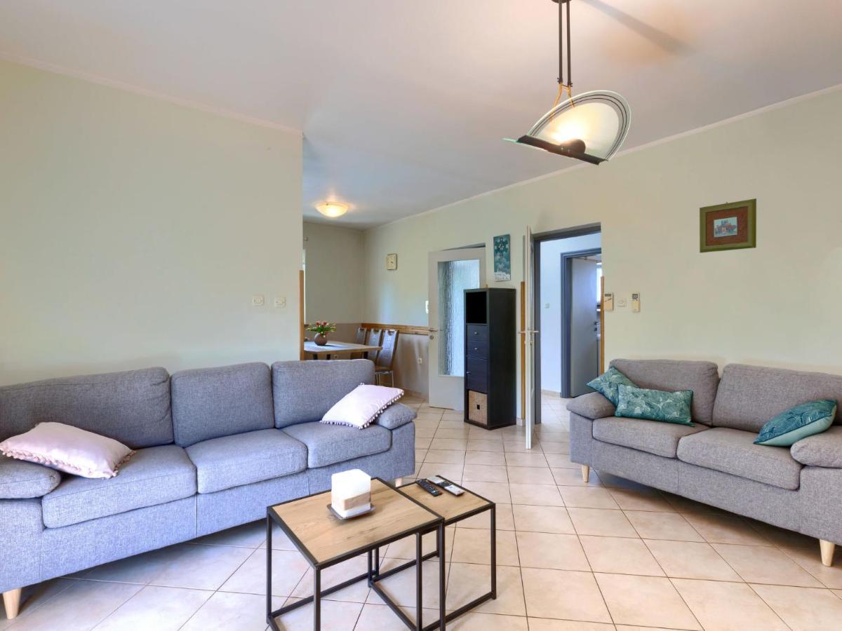 Holiday Home Carlo - Ipc102 By Interhome Pićan Kültér fotó
